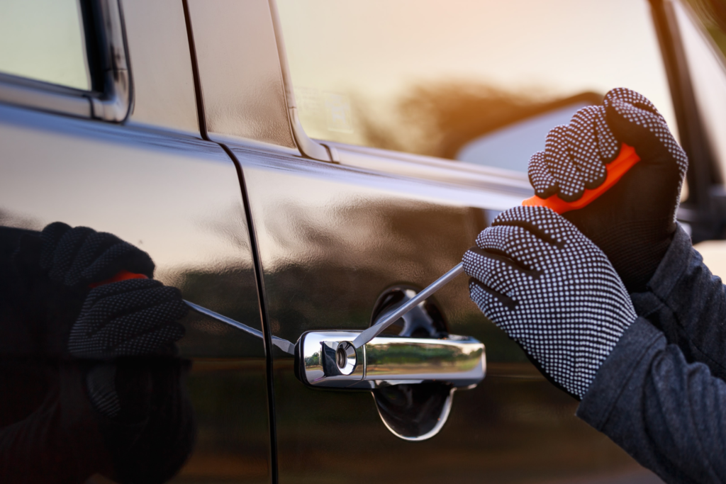 signs someone tried to break into your car